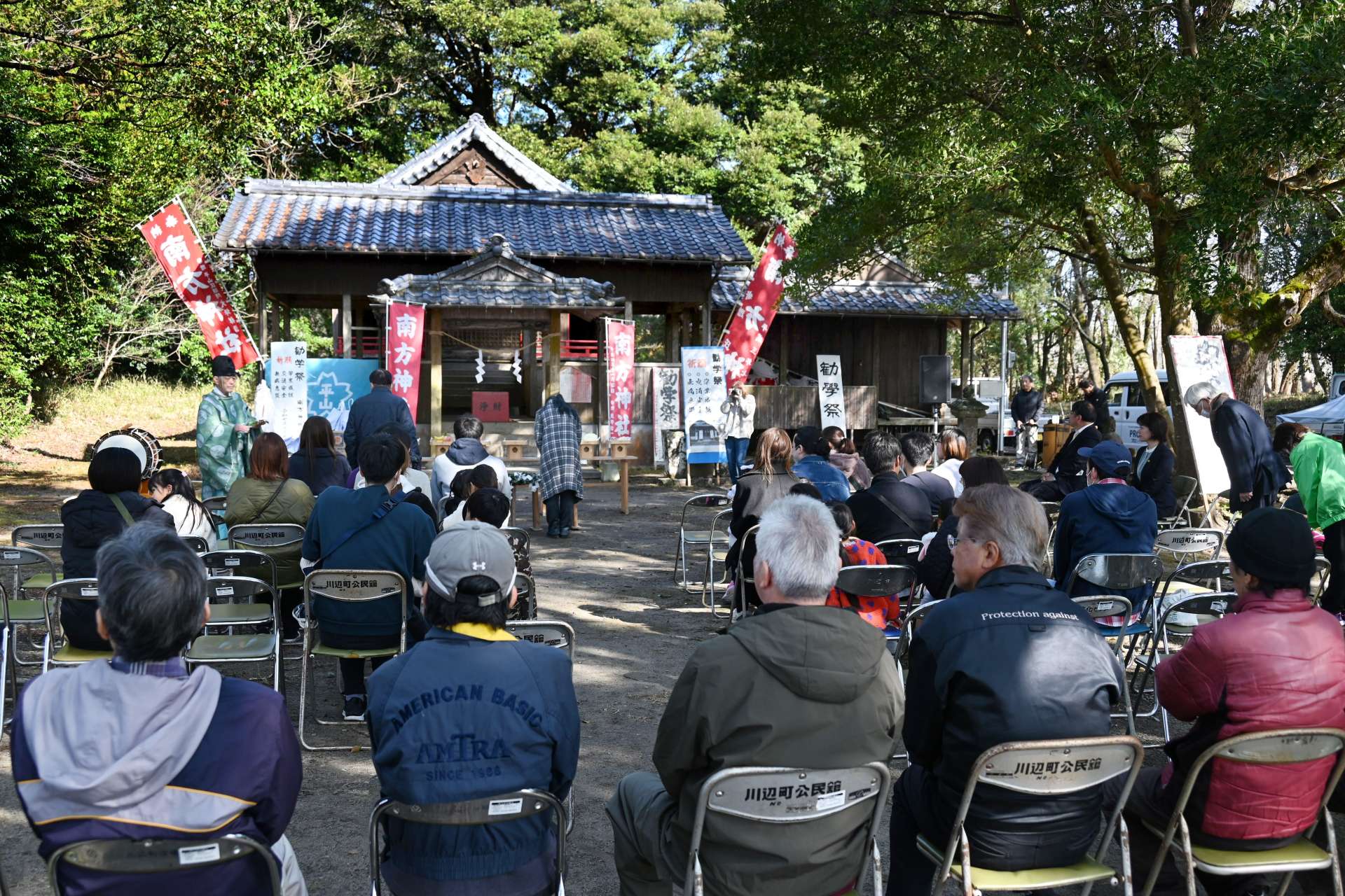 地域を挙げて新入学を祝う勧学祭＝南九州市川辺の南方神社