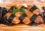 穴子の握りずし＝１９日、鹿児島市の山形屋