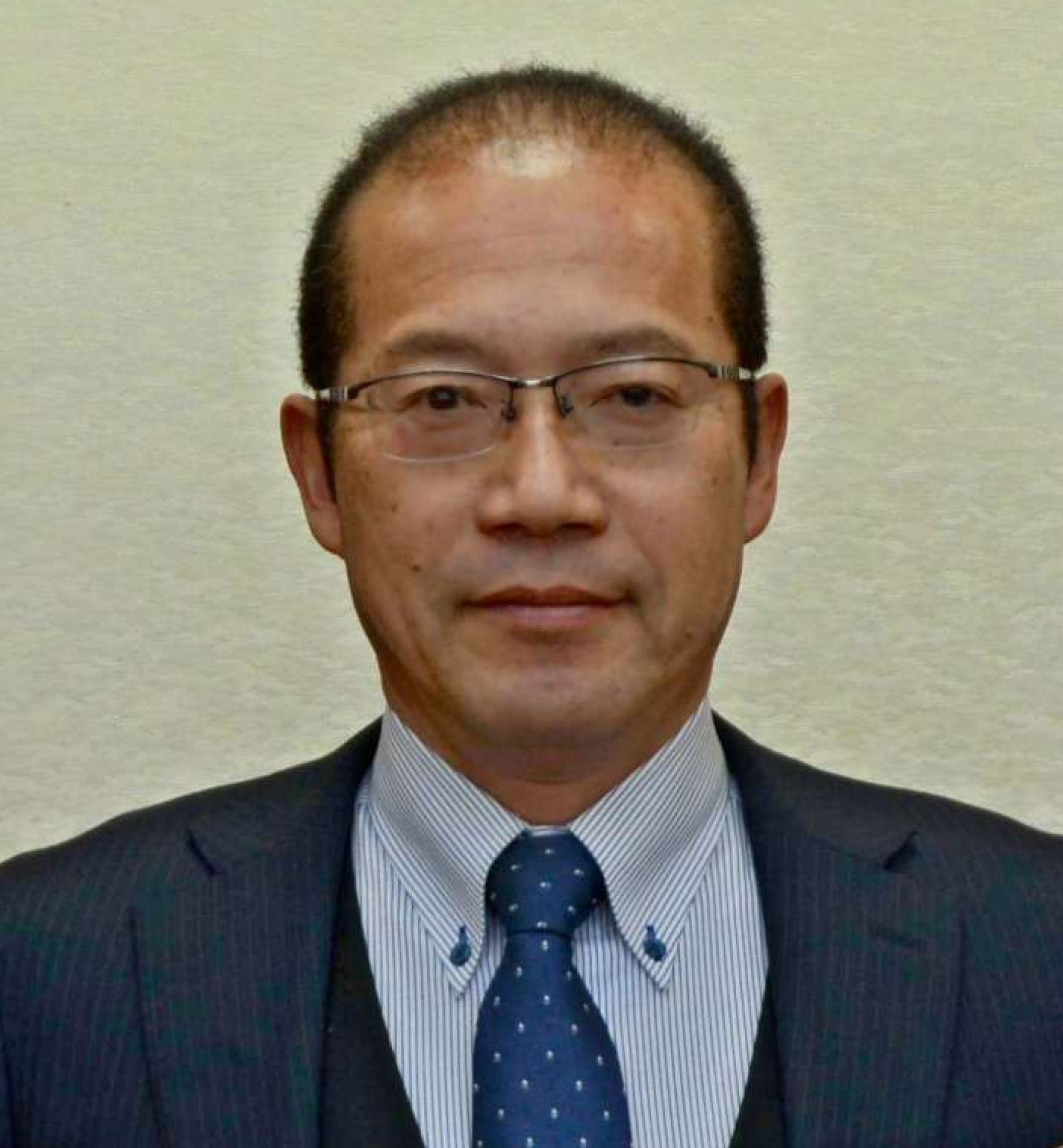 上野俊市氏