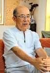 幼心に刻まれた恐ろしい思い出を語る瀬戸下勝男さん＝姶良市東餅田