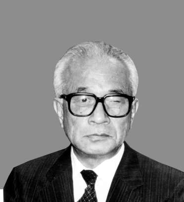 中村敦雄氏