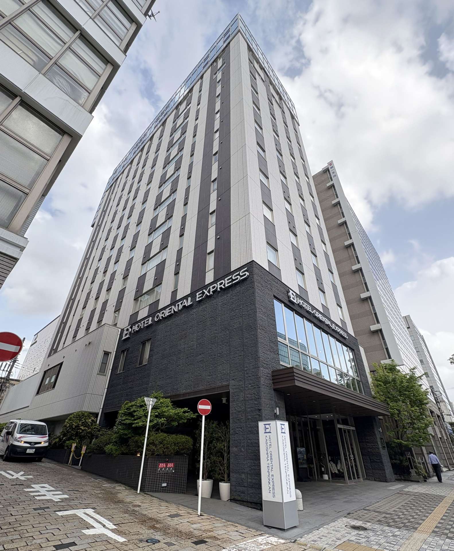 １５日開業したホテルオリエンタルエクスプレス鹿児島天文館＝鹿児島市山之口町