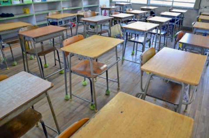 〈イメージ〉学校の教室