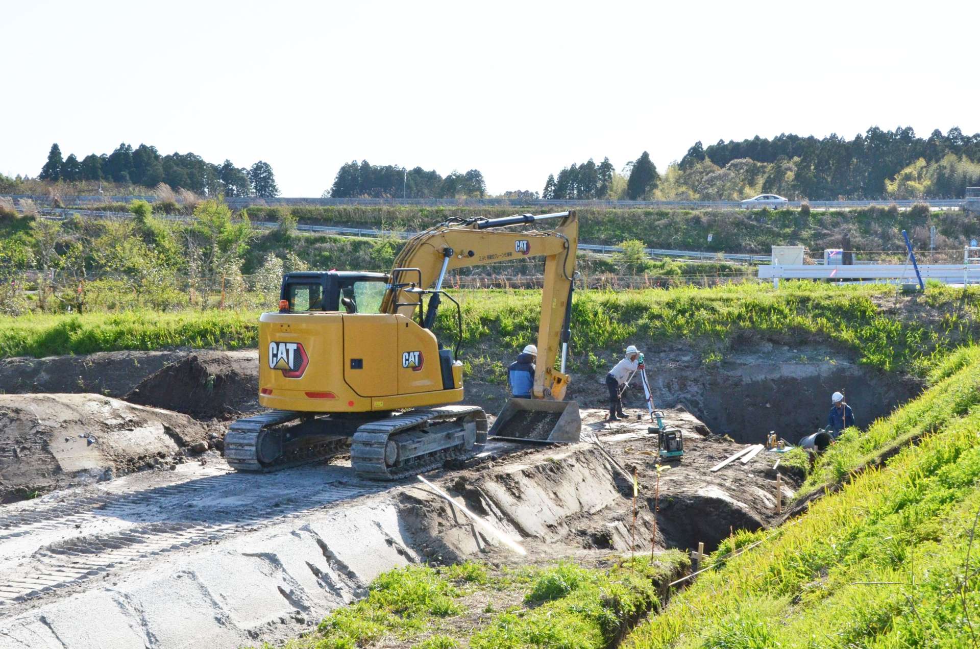 都城市が市南部の都城志布志道路梅北インターチェンジ近くで進める工業団地の整備現場＝都城市梅北町