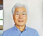 川間　公雄氏