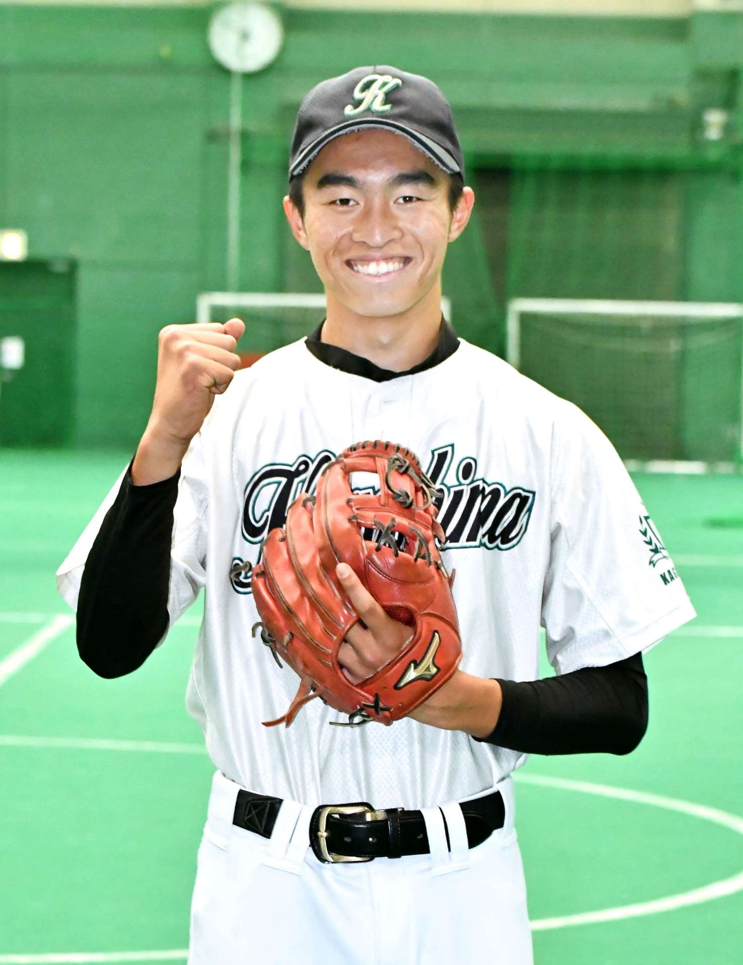 甲子園で開かれる交流試合に出場する鹿高の佐藤奏太＝鴨池ドーム