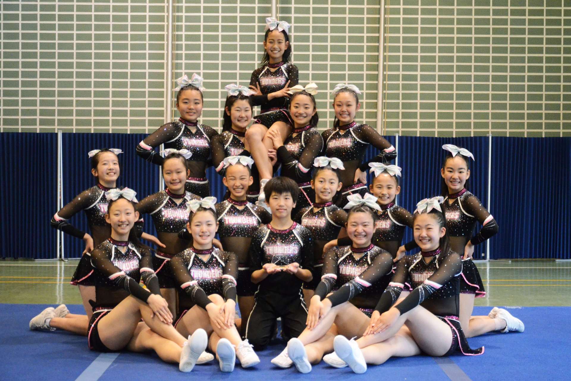 創設２１年目で初優勝を果たし、世界大会にも出場するビッグサンダースゴールド＝鹿児島市鴨池新町の県青少年会館