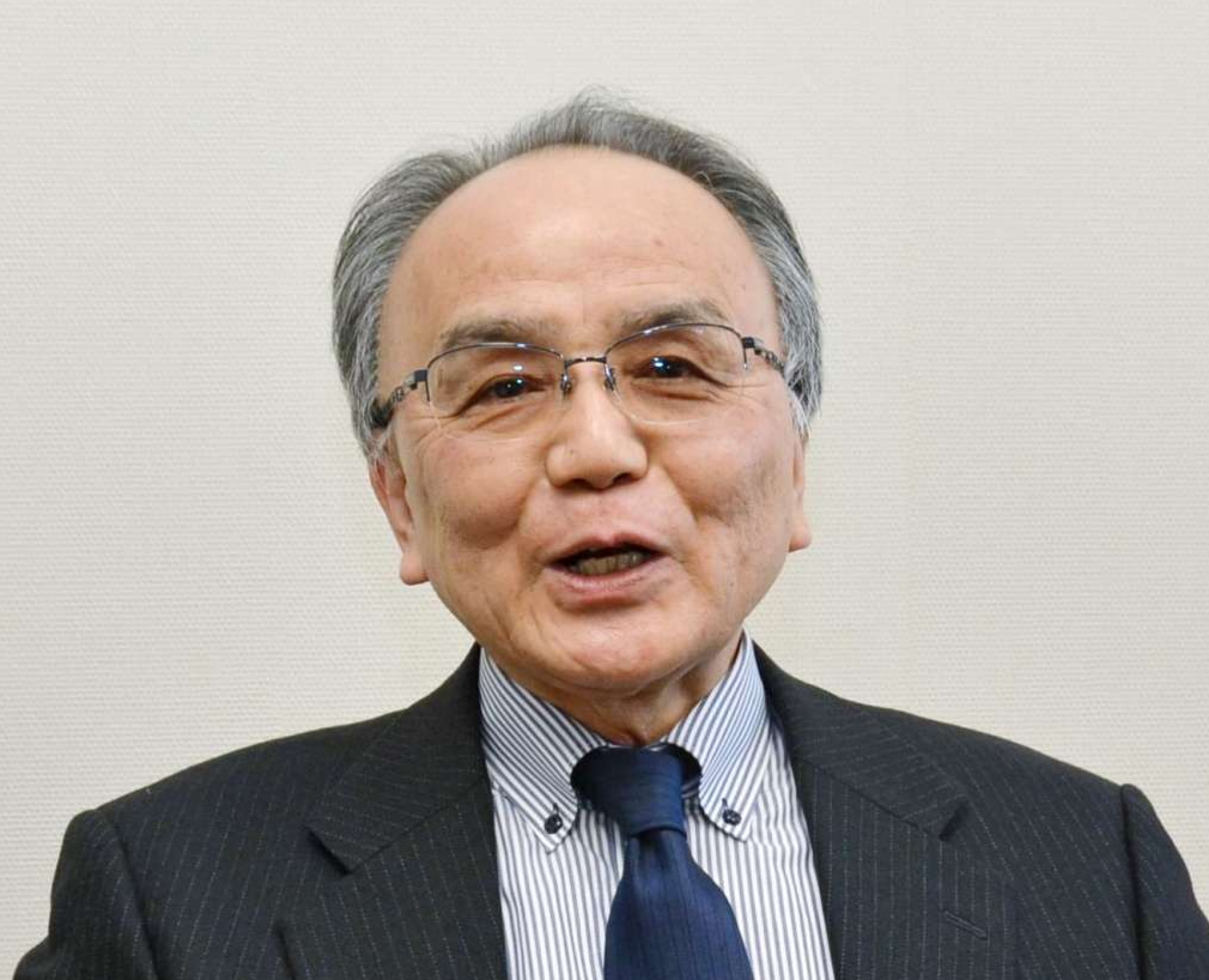 鹿児島県弁護士会長に就任した白鳥努さん