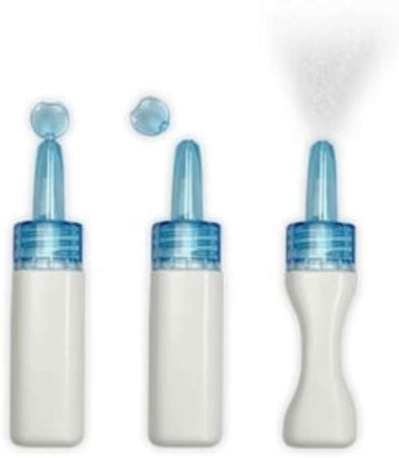 「Ａｔｚｕｍｉ」の使用イメージ（左から）。容器の先端部分を外し、鼻に入れ薬剤を噴霧する（新日本科学提供）