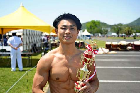 マッスルコンテストで優勝した倉富柾樹さん