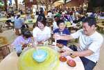 指宿市営「唐船峡そうめん流し」＝２０２３年７月