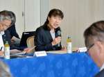 輸送人員などを説明する肥薩おれんじ鉄道の古森美津代社長＝２３日、鹿児島市のアートホテル鹿児島