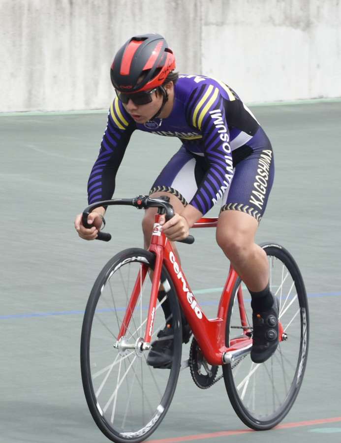 スクラッチ優勝、スプリント３位の好成績を残した宮原陵（南大隅）＝根占自転車競技場