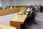 協議に臨む議員定数等検討委員会の委員＝３日、鹿児島県議会