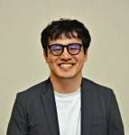 講演した藏丸竜彦さん＝２日、肝付町の楠隼中高一貫校