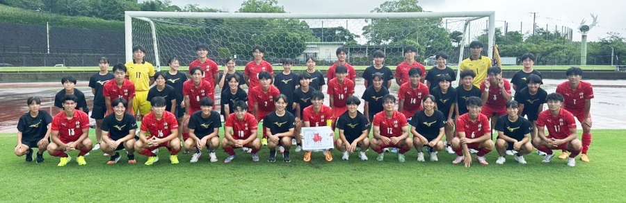サッカー男女で１３年ぶりに頂点に立った神村＝島原市営陸上競技場