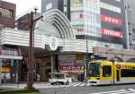 鹿児島県内で最も路線価が高い天文館電車通り＝鹿児島市東千石町