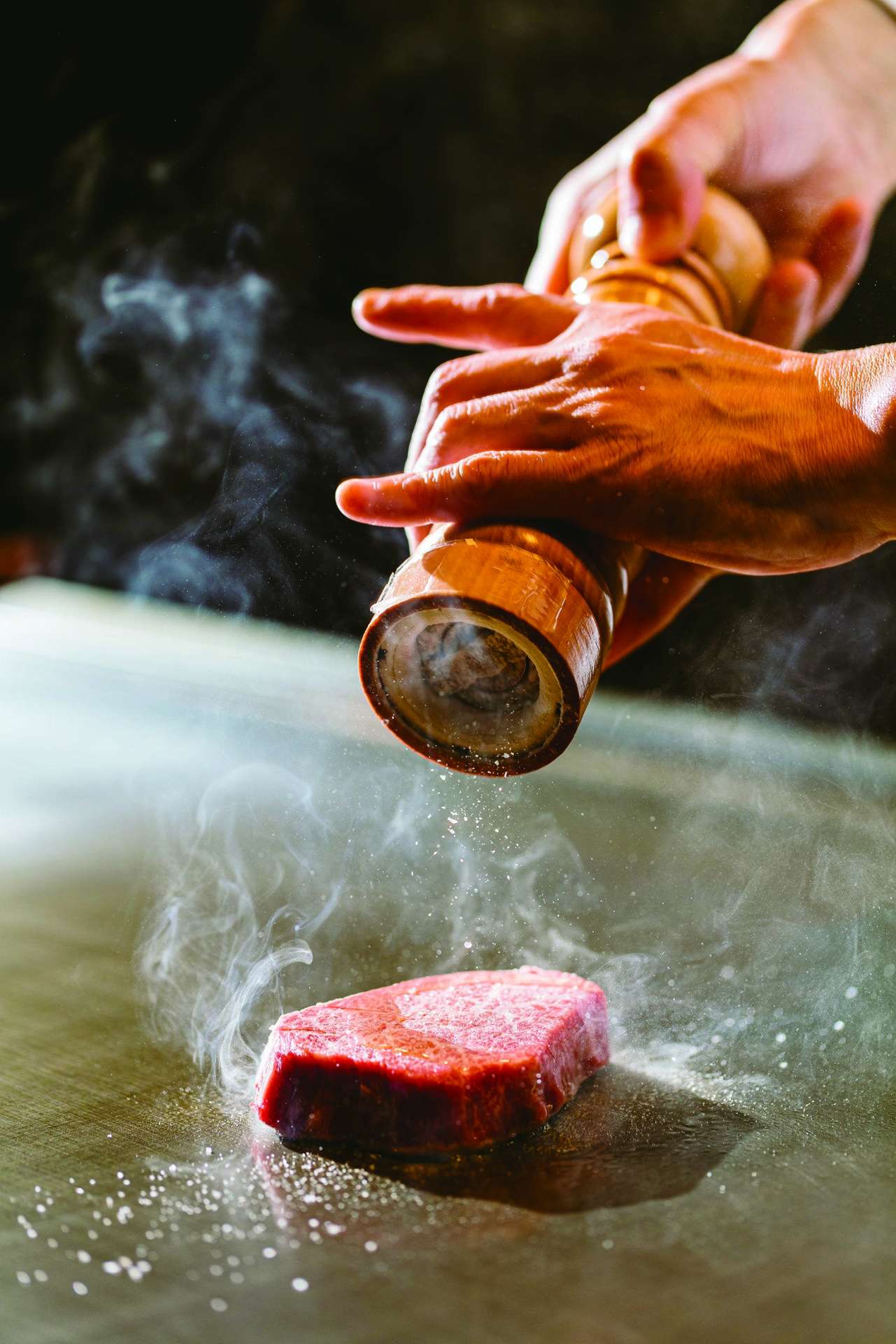 「“黒”の鹿児島食フェア」で提供される黒毛和牛のステーキ