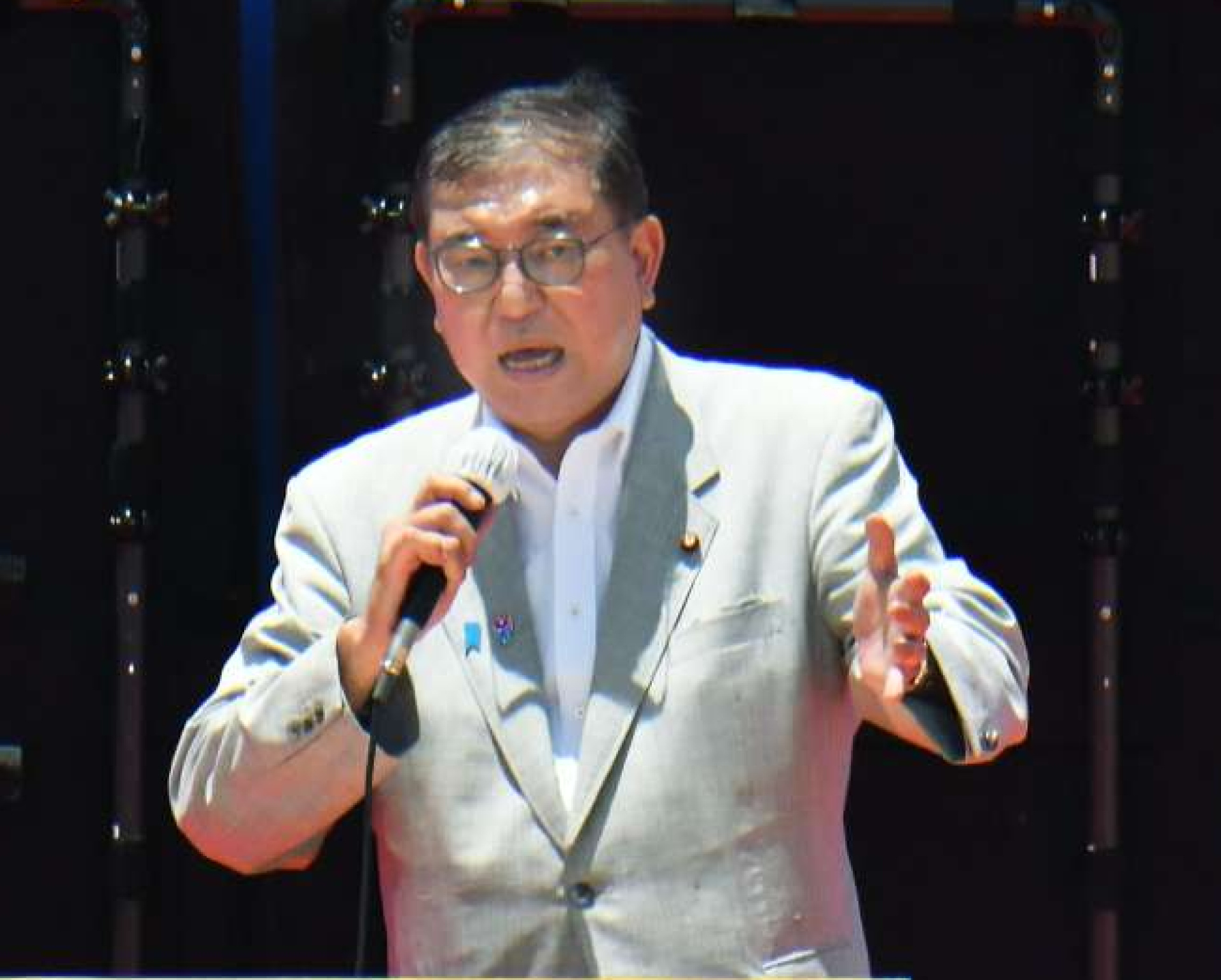 応援演説をする自民党総裁の石破茂首相＝７日、鹿児島市