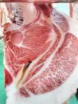 「秀巧喜」の子の枝肉（全国和牛登録協会提供）