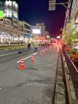 〈別カット〉女性がはねられた事故現場＝１８日午後１０時半すぎ、鹿児島市の天文館