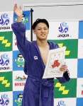 男子２００メートル背泳ぎで優勝した有田悠希（鹿情報）＝パーソルアクアパーク宮崎