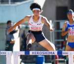 女子４００メートル障害で２位に入った楠田ゆうな（鹿女）＝ホットスタッフフィールド広島