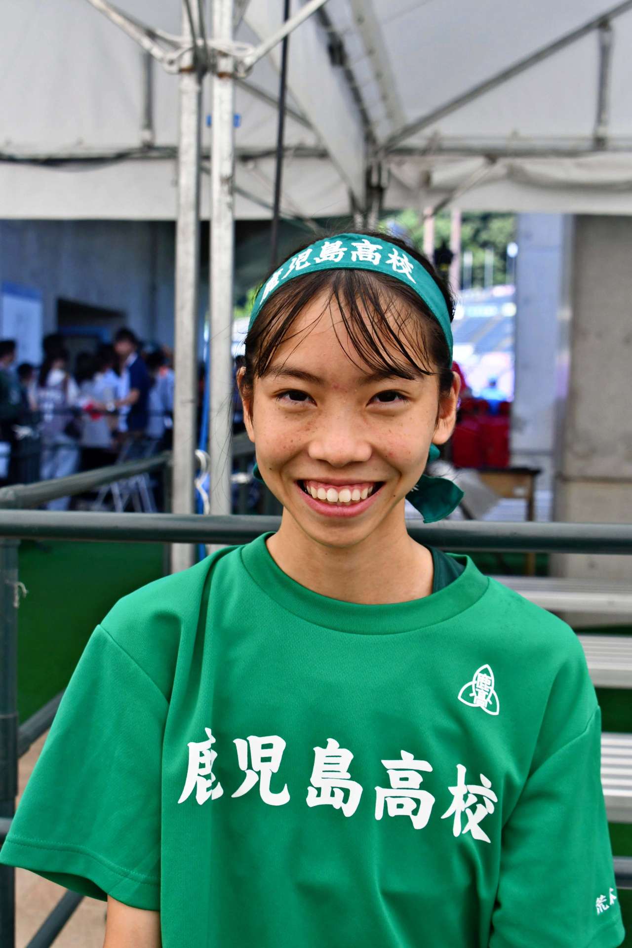 女子８００メートルタイムレース決勝に出場した荒木美伊奈（鹿児島）