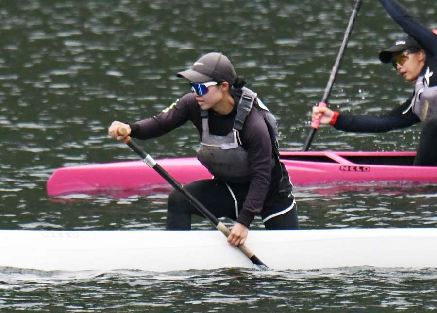 女子カナディアンシングで４位に入った崎山唯（伊佐農林）＝カヌーパークみさとカヌーレＩＭＡＩ