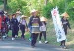行軍する関ケ原戦跡踏破隊