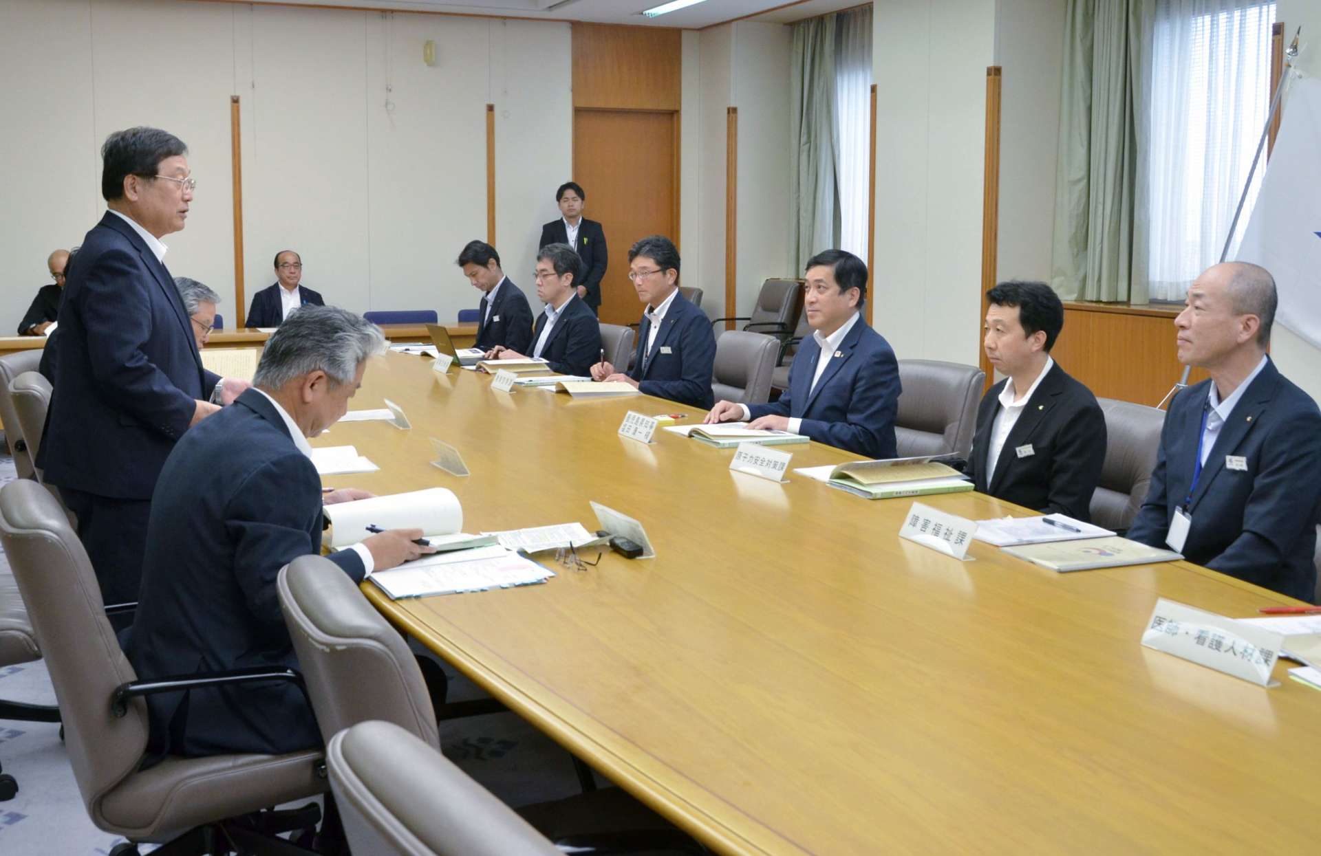 要望する田中良二市長（左）＝２０日、県庁
