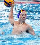 予選リーグ京都戦、鹿児島の牟田がシュートを決め１１－１０とする＝インフロニア草津アクアティクスセンター