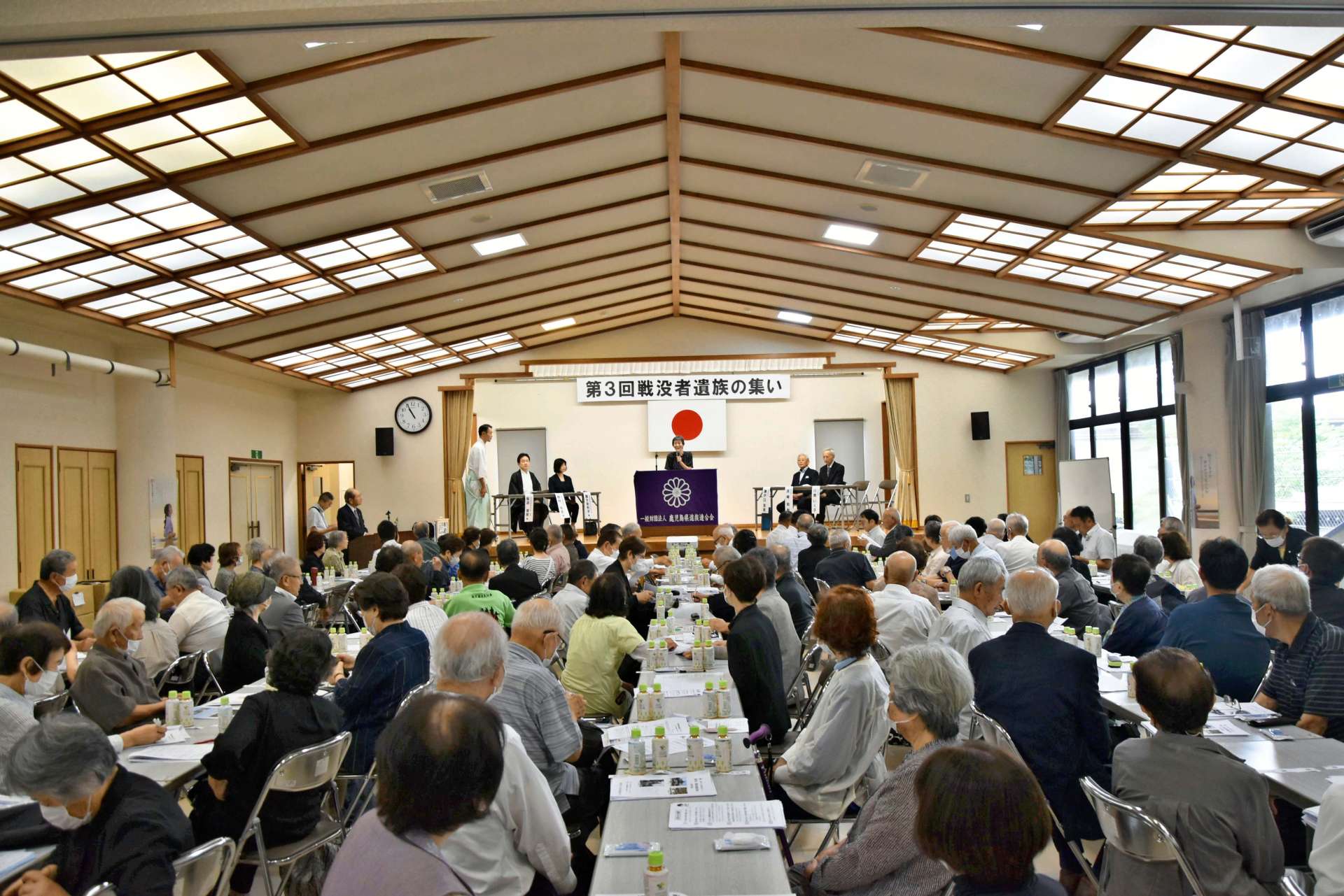 〈資料写真〉鹿児島県護国神社で開かれた第３回戦没者遺族の集い＝９月２４日、鹿児島市