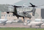 離陸する米海兵隊のオスプレイ＝１１日午前９時４０分ごろ、鹿屋市の海上自衛隊鹿屋航空基地