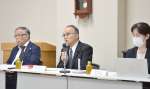 適正なＤＮＡ型鑑定を求める弁護士ら＝２９日、鹿児島市の弁護士会館