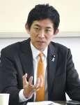 取材に応じる小林鷹之元経済安全保障担当相＝９月２９日、東京・永田町の国会記者会館