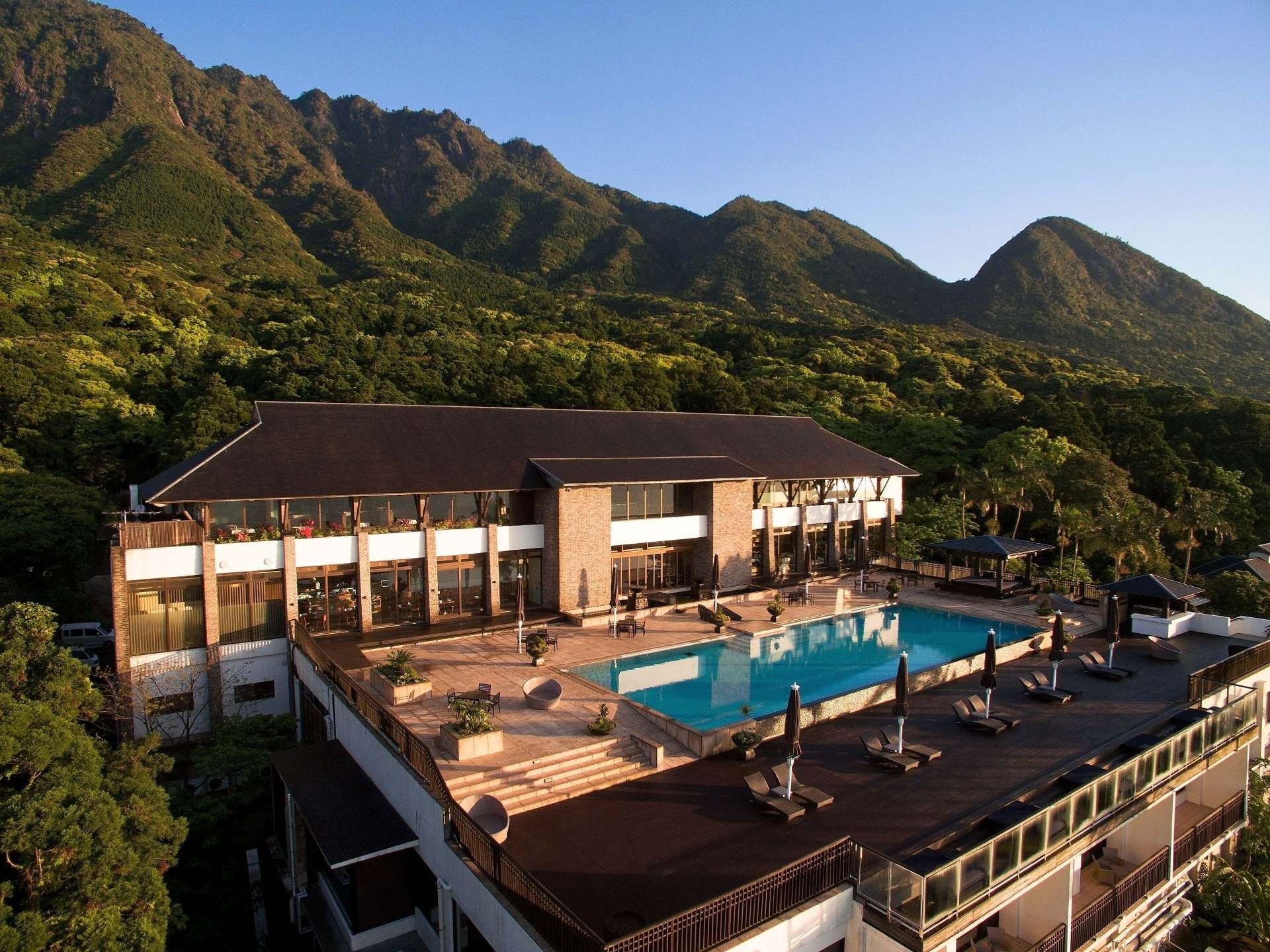 昨年に続き１ミシュランキーに選ばれた「ｓａｎｋａｒａ　ｈｏｔｅｌ＆ｓｐａ　屋久島」（同社提供）
