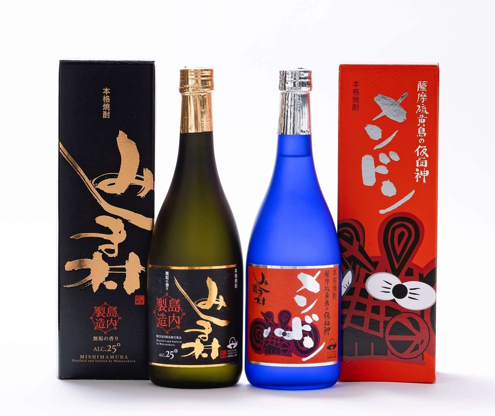 三島村産のサツマイモを用い、村営蔵で製造される芋焼酎（同村役場提供）