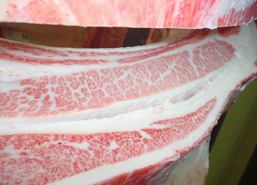 全国肉事業協同組合枝肉共励会で最高賞を受賞した福永畜産の枝肉（同社提供）