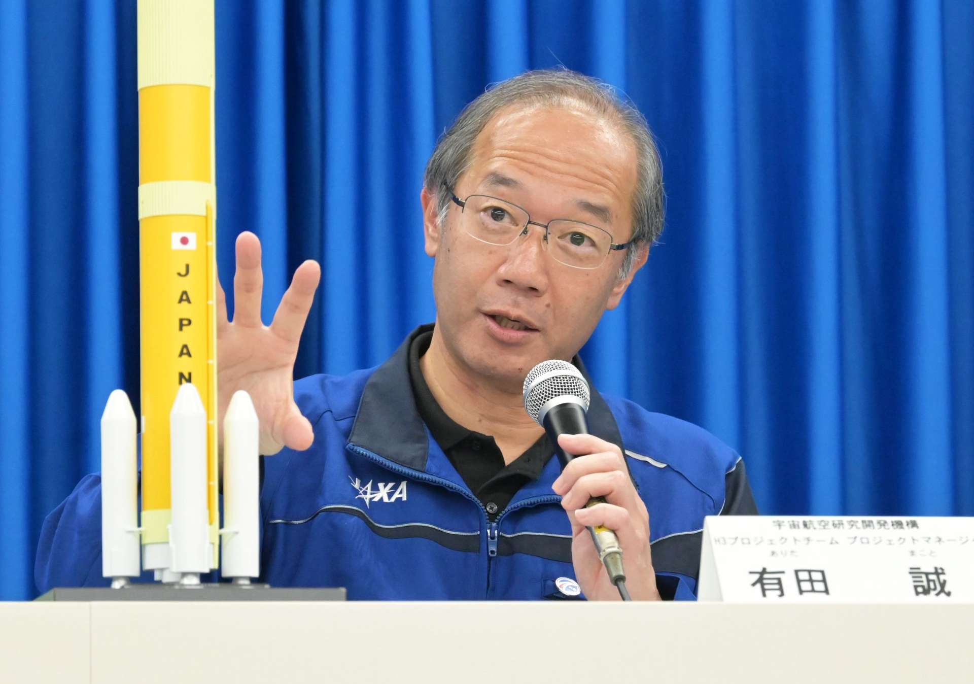 Ｈ３ロケット６号機の計画を説明する有田誠プロジェクトマネージャ＝２６日、鹿児島県南種子町の種子島宇宙センター