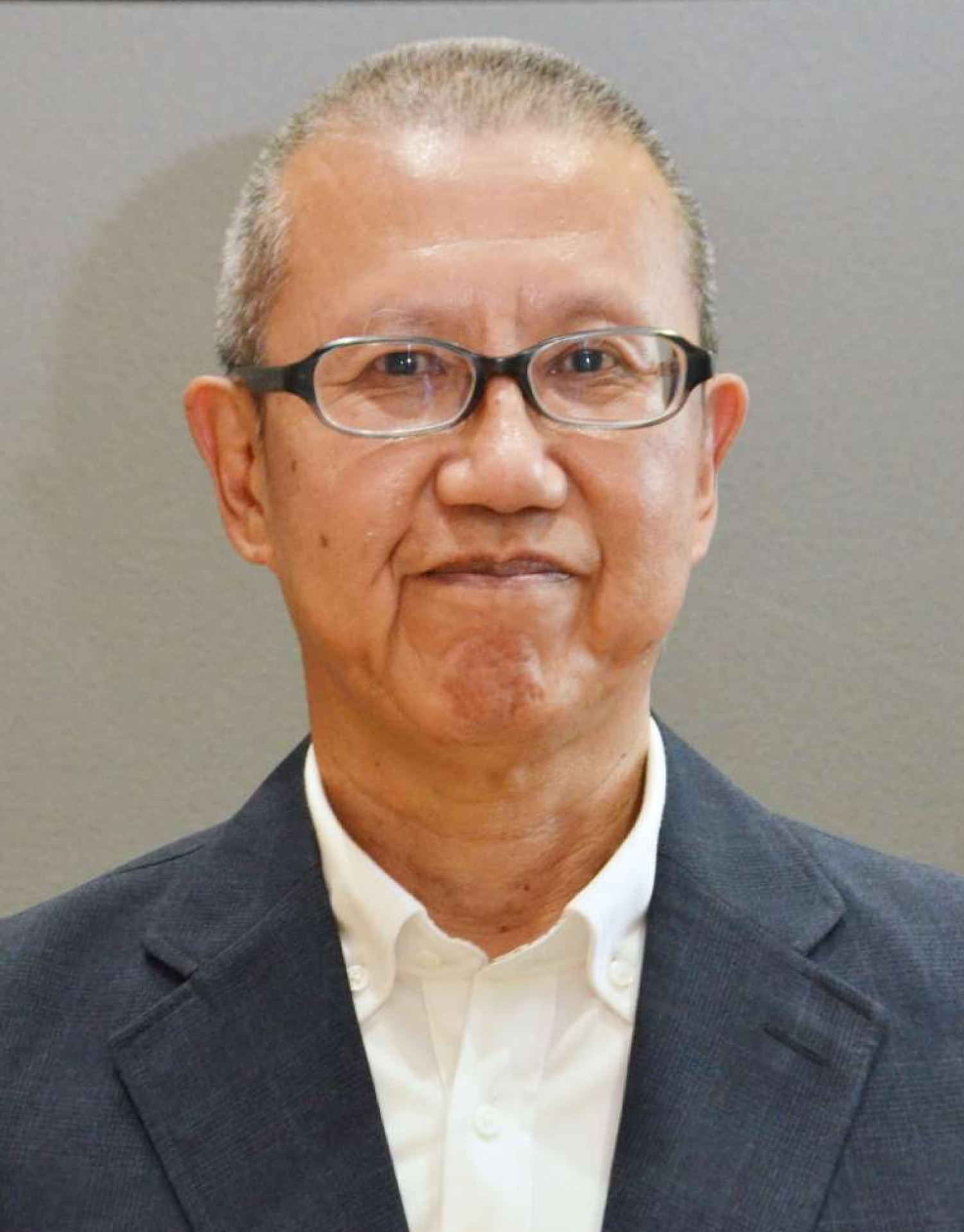 鹿児島国際大学の岩井浩英教授