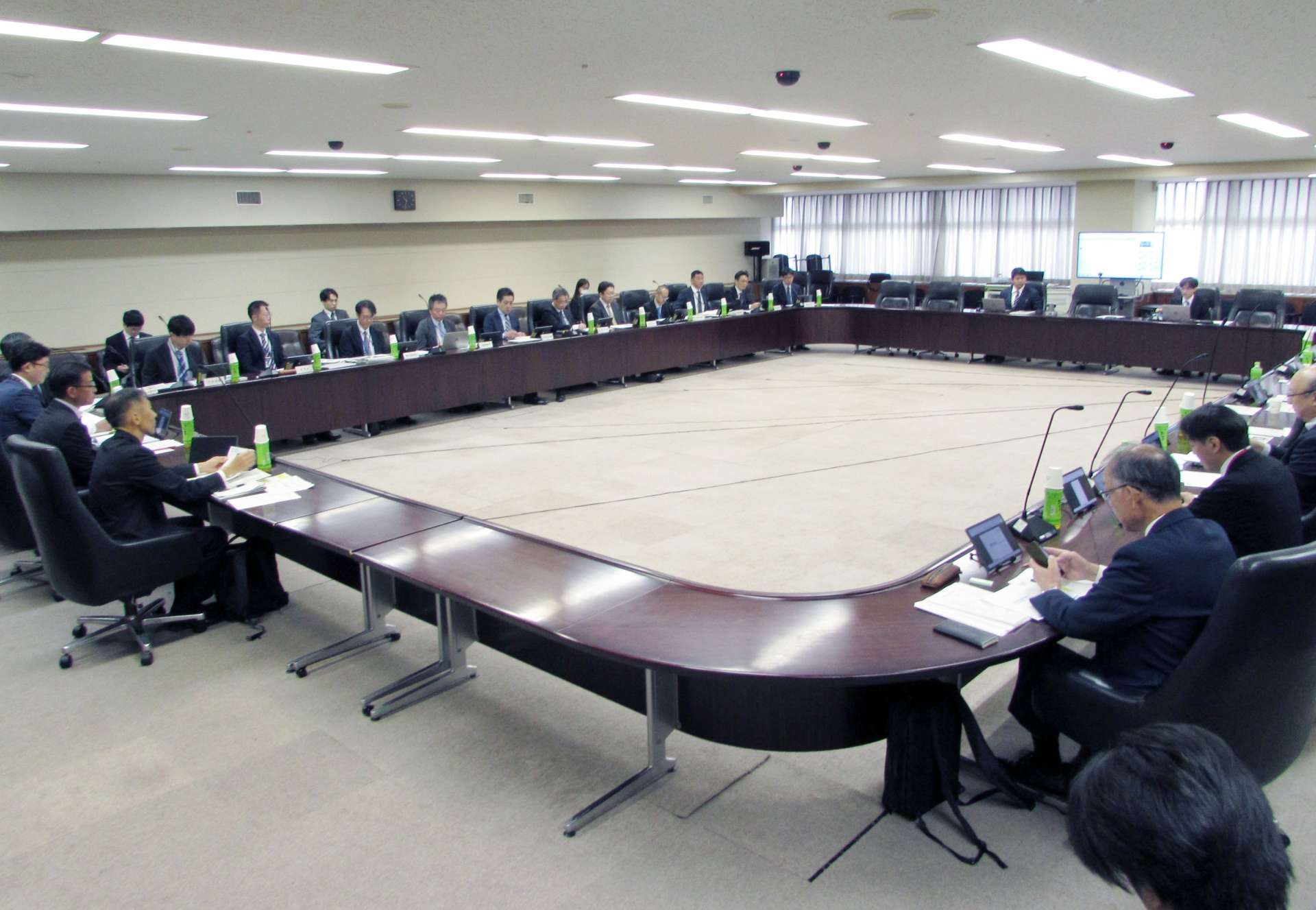 志布志港の港湾計画改訂を審議した交通政策審議会の分科会＝５日、国土交通省