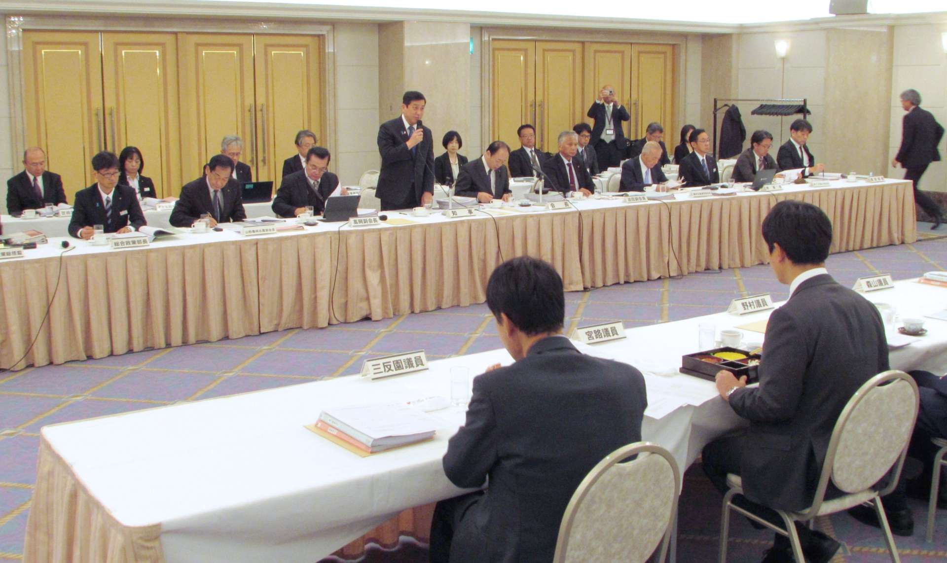 鹿児島県開発促進協議会と県関係国会議員との意見交換＝６日、東京都千代田区