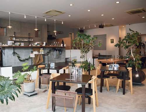 Cafe Banvina<small>（カフェ バンビーナ）</small>