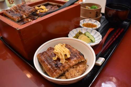 うなぎ専門店 万のせ