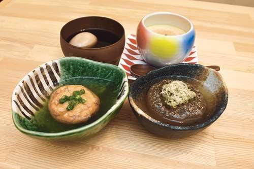なごむね くろや
