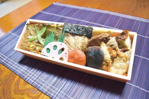 駅弁「桜島灰干し弁当」<small>(樹楽)</small>