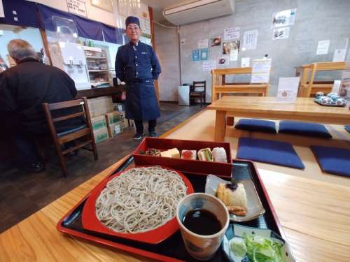 そば処 八