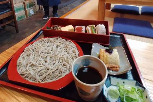 そば処 八