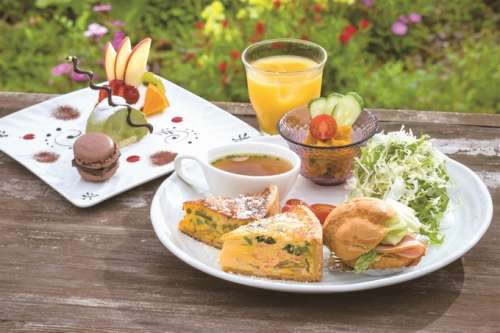 Cafe さーどすとーん